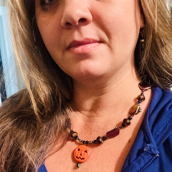 Glamorous Artisan Iridescent and Purple Halloween Pumpkin Necklace - Picture 7 of 8